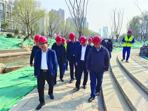道路养护团队深入基层、沉到一线,奋力走好为民服务的每一步